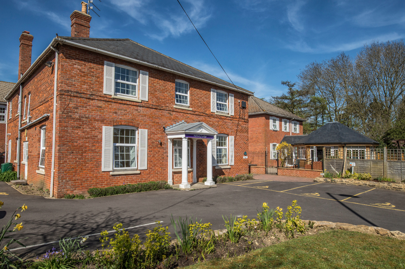 Ashbury Lodge Care Home, Swindon. Coate Water Care